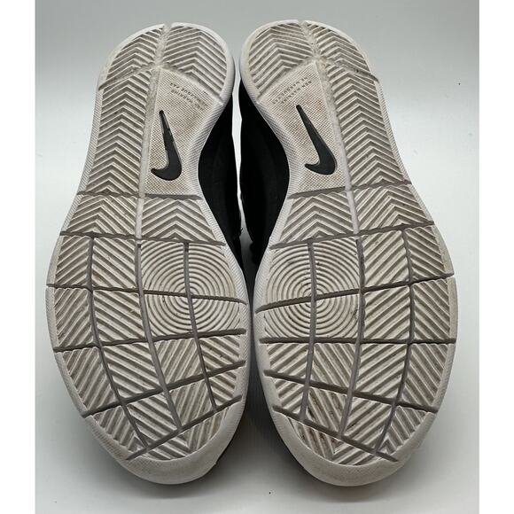 Size 7Y - Nike Team Hustle D7 Mid Black Silver Basketball Shoes Sneakers - Picture 6 of 7